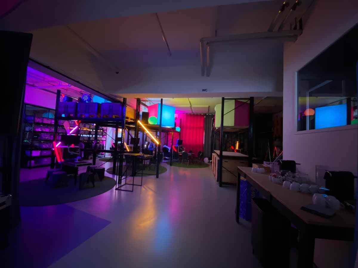 AI Laboratory - Interactive Seminar Room