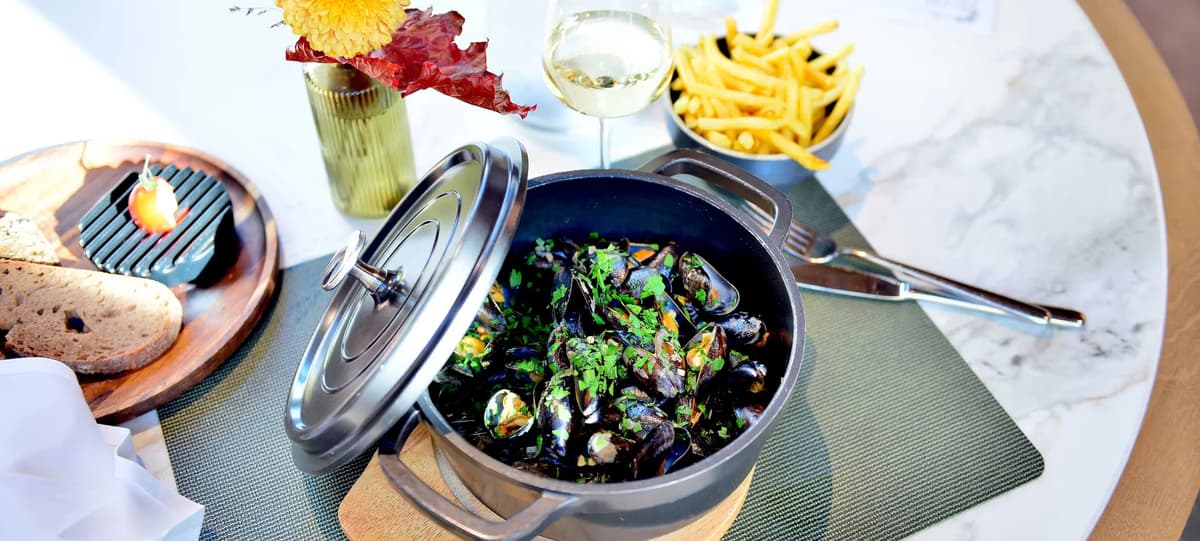 aigu Restaurant & Bar 10