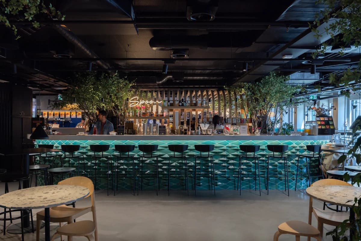 Spoon Food Hall – Culinary Hotspot in Geneva