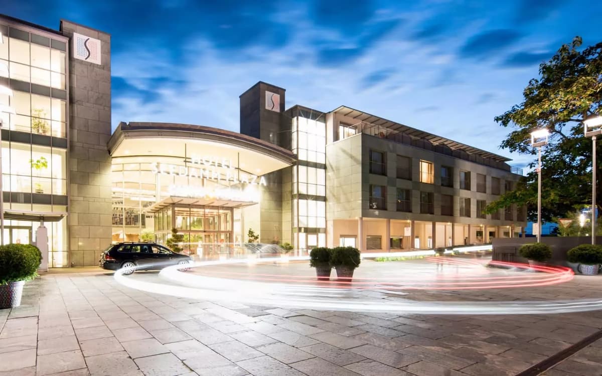 SEEDAMM PLAZA 10