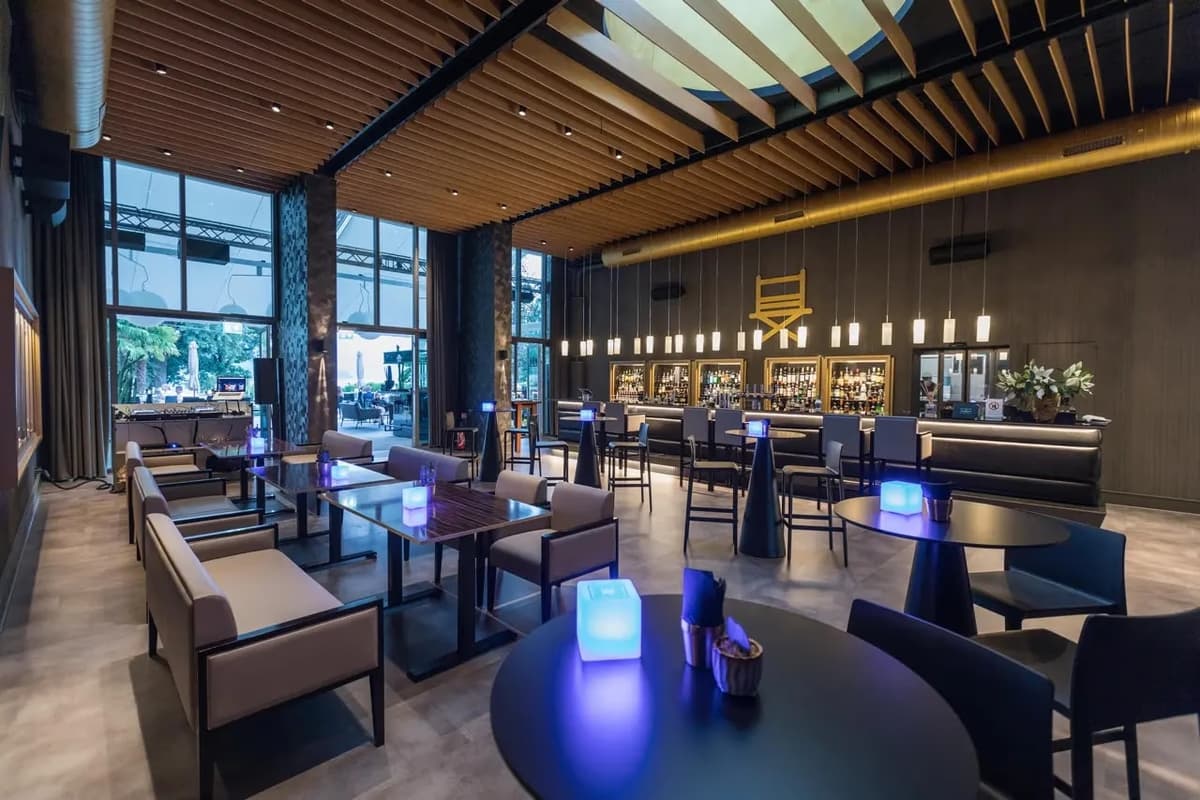 Delta Beach Lounge 2