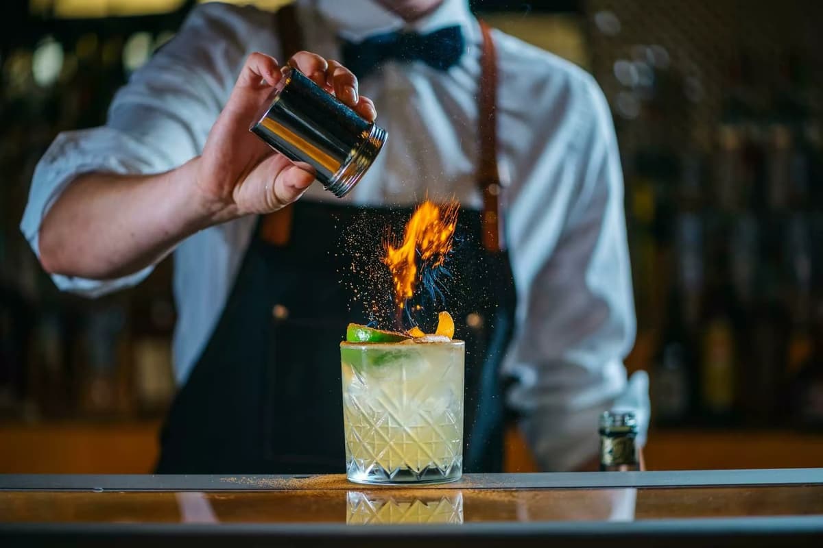 Carlton Restaurant & Bar 3