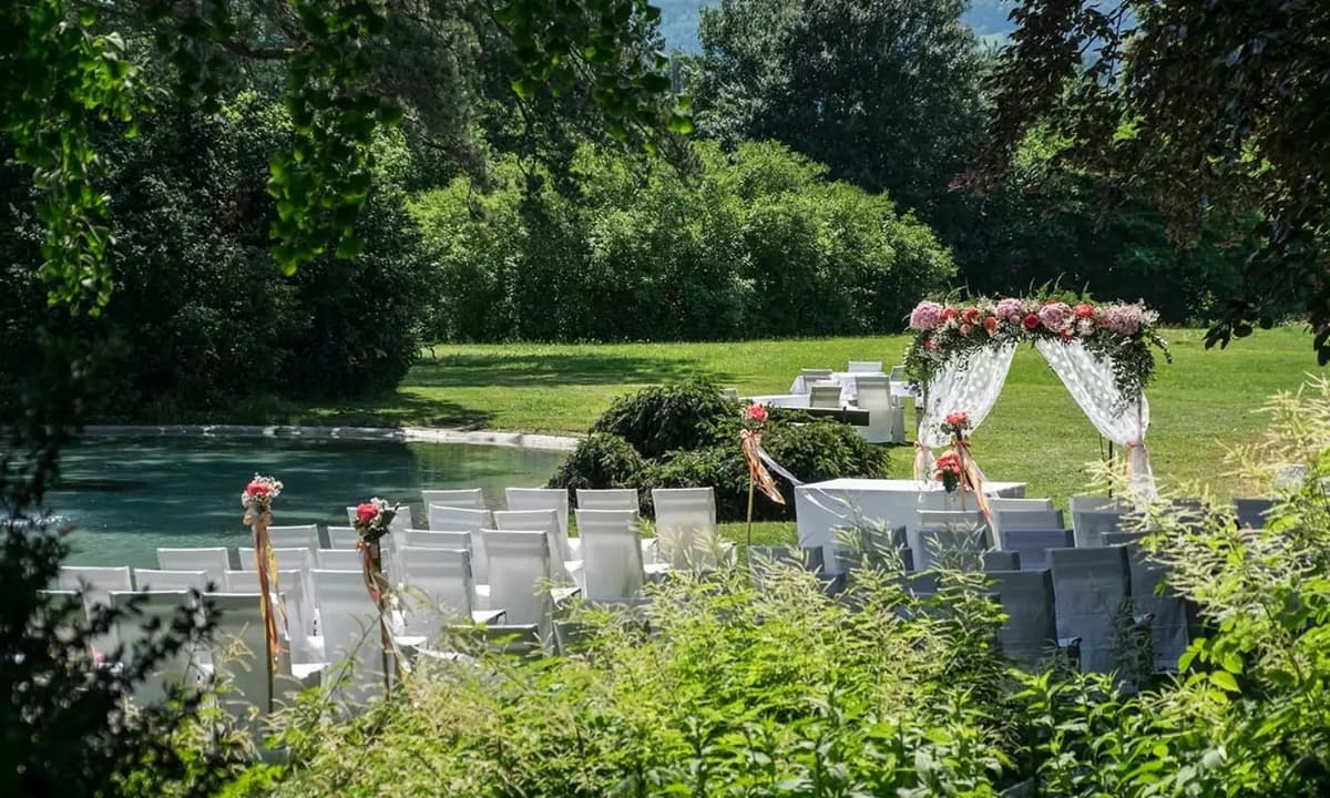 Villa Merian & Restaurant Iris in den Meriangärten 23