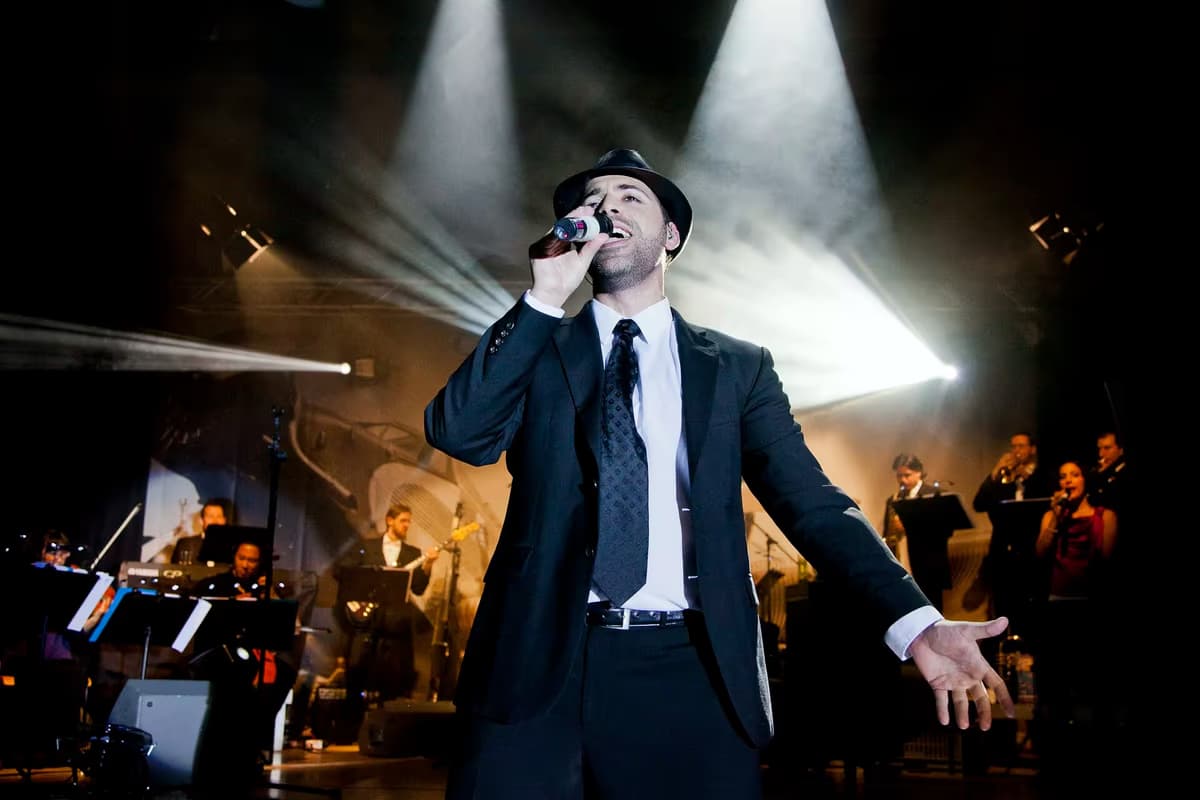 “The Sparkling Diamonds“ - die neunköpfige Swing-Show-Band