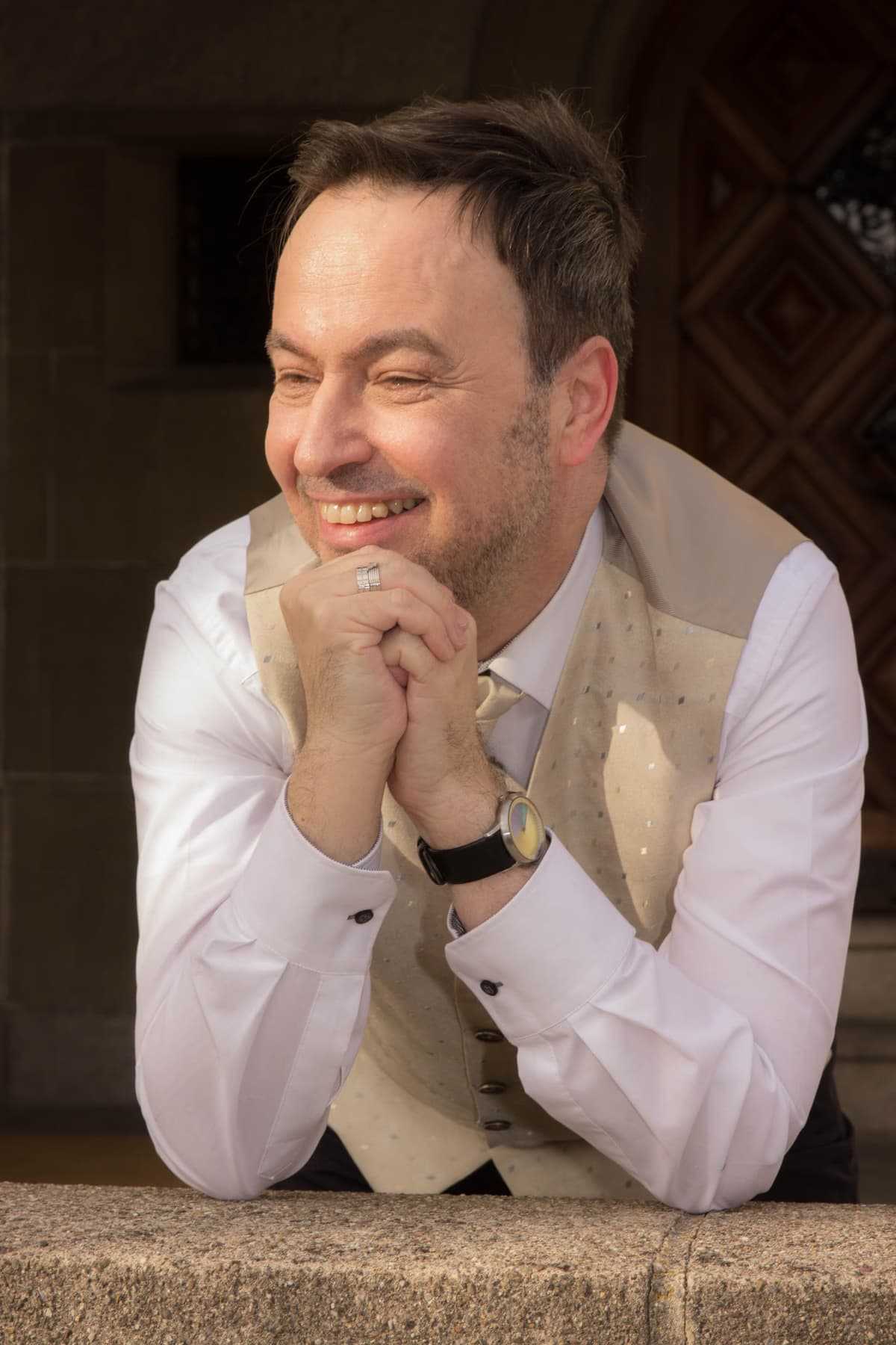 Sänger Alexander Hoffmann mit Tenorstimme