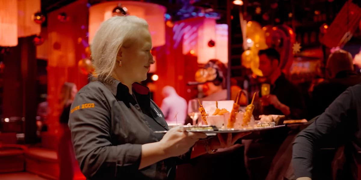 Bar Rouge 20