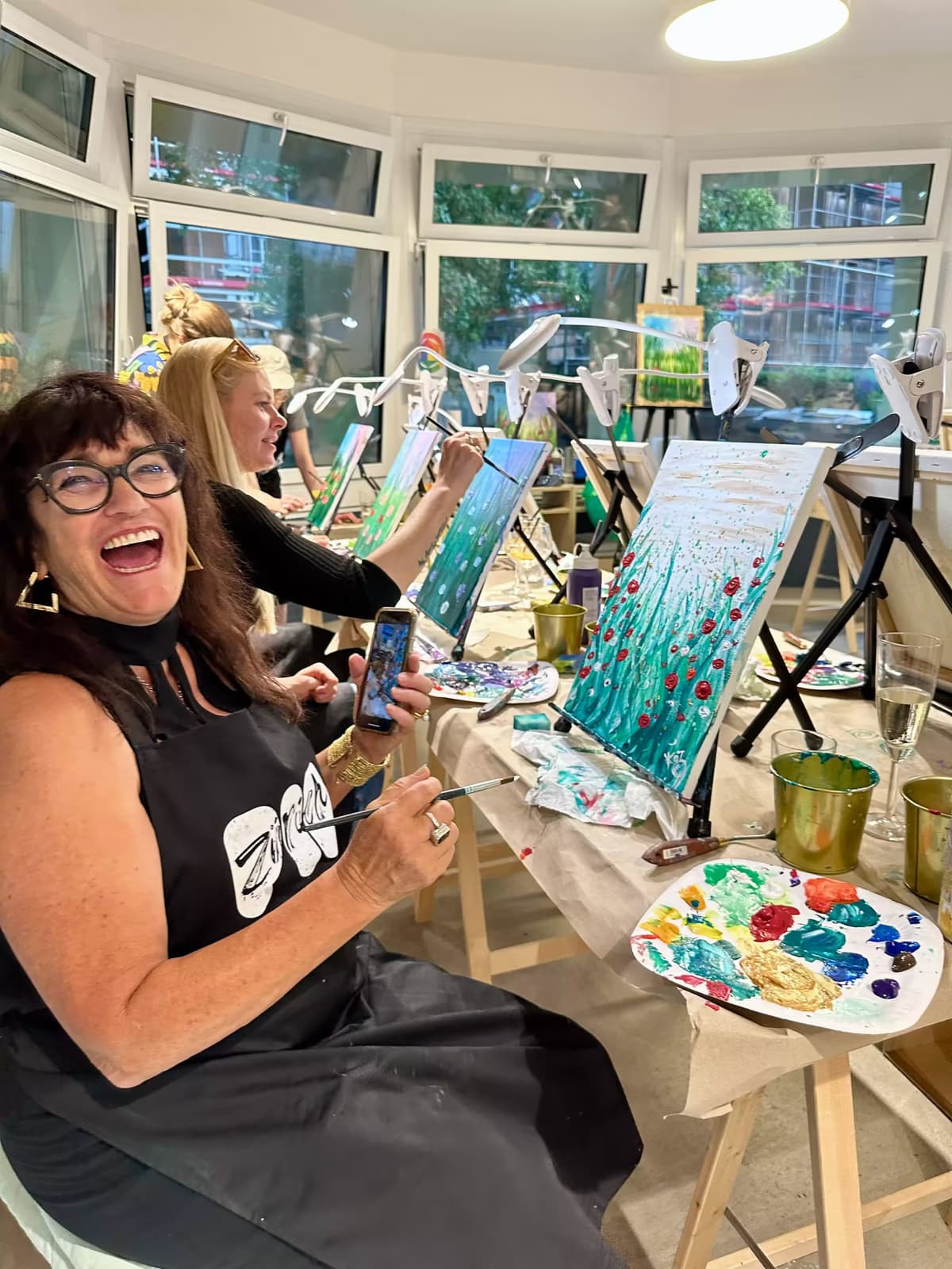 Artful Connections - THE CREATERY: Malen, Töpferei & Prosecco