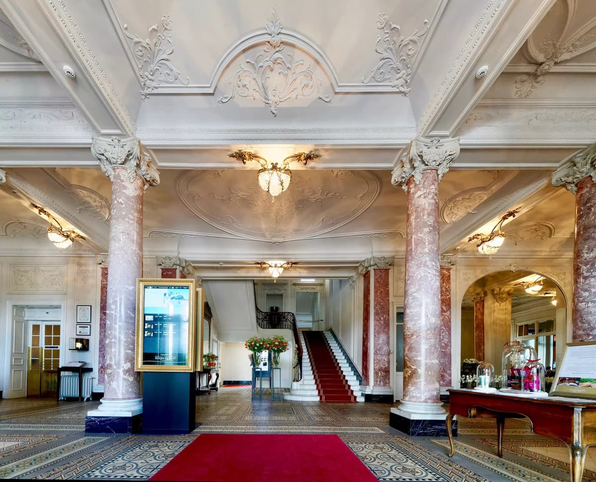 Hotel Schweizerhof Luzern 5